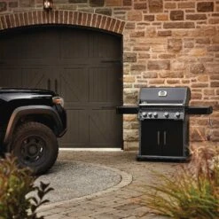 GrillMaster Pro -GrillMaster Pro rxt525 b lifestyle 1 01 20